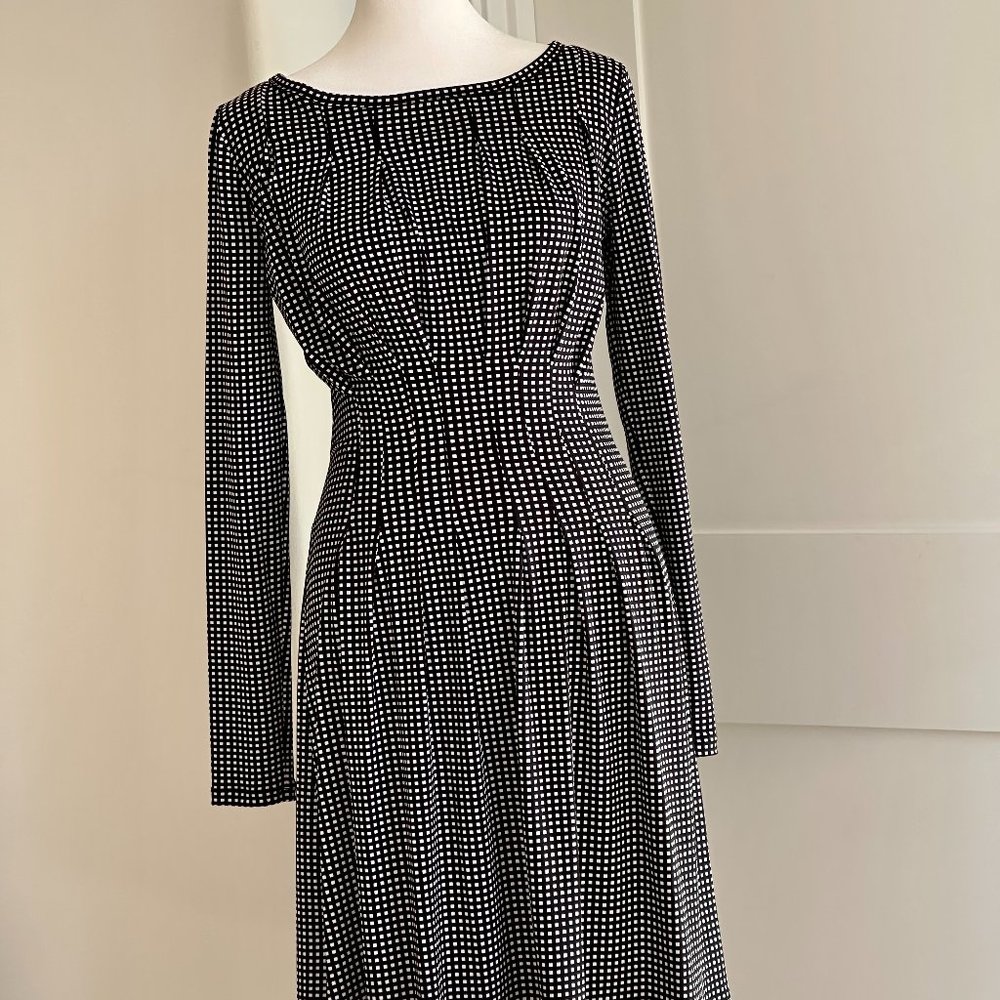 MICHAEL KORS GINGHAM BLACK AND WHITE PLEATED CINCHED WAIST SZ XS VERY SLIMMING